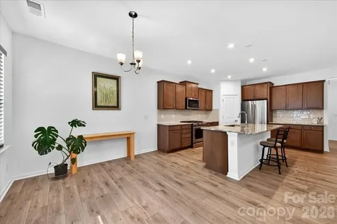 11119 Glasden Road Charlotte NC 28278