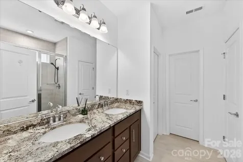 11119 Glasden Road Charlotte NC 28278