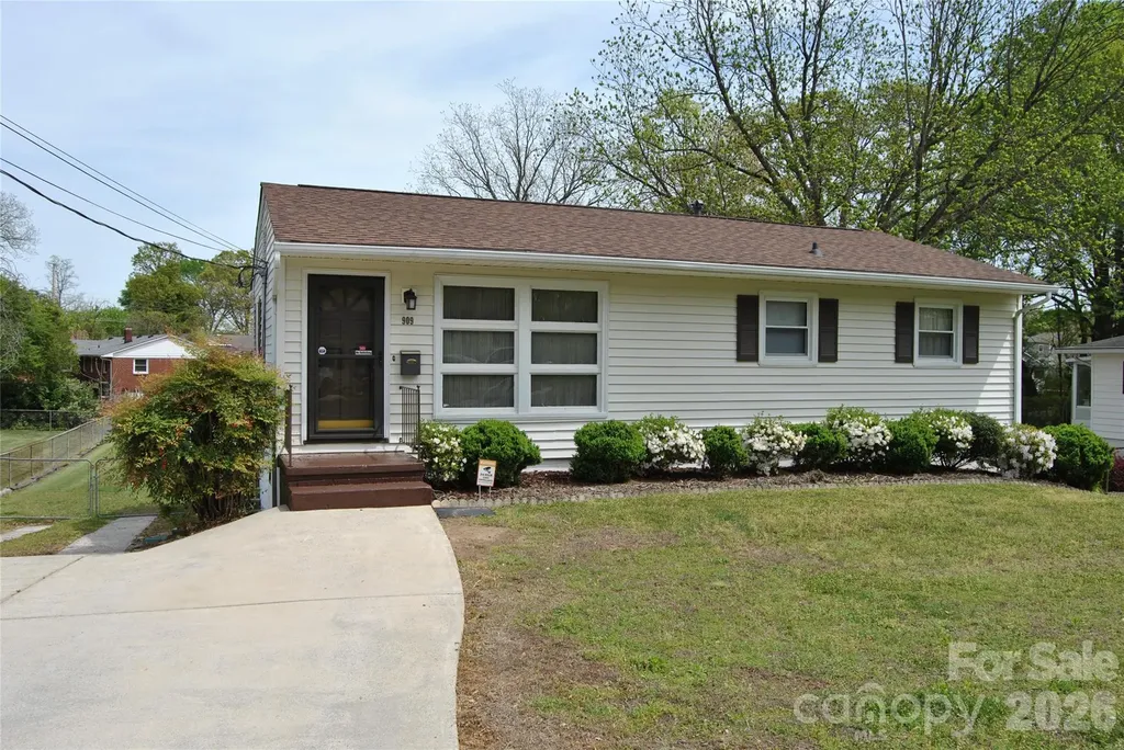 909 Timberlane Drive Mount Holly NC 28120