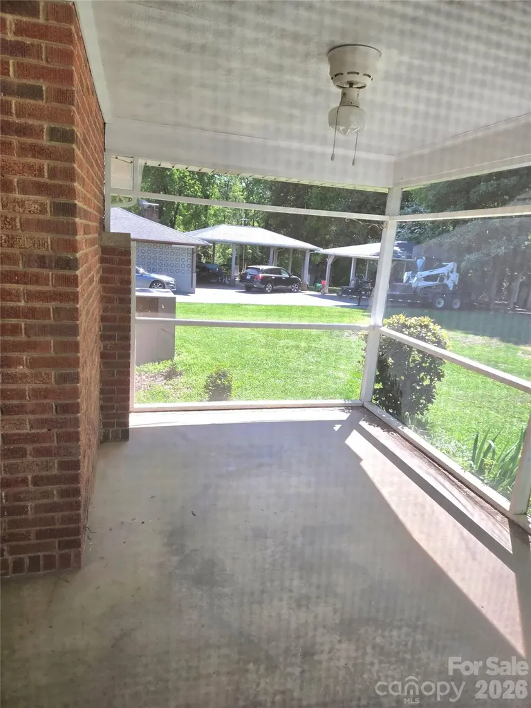 7222 Melody Lane Charlotte NC 28214