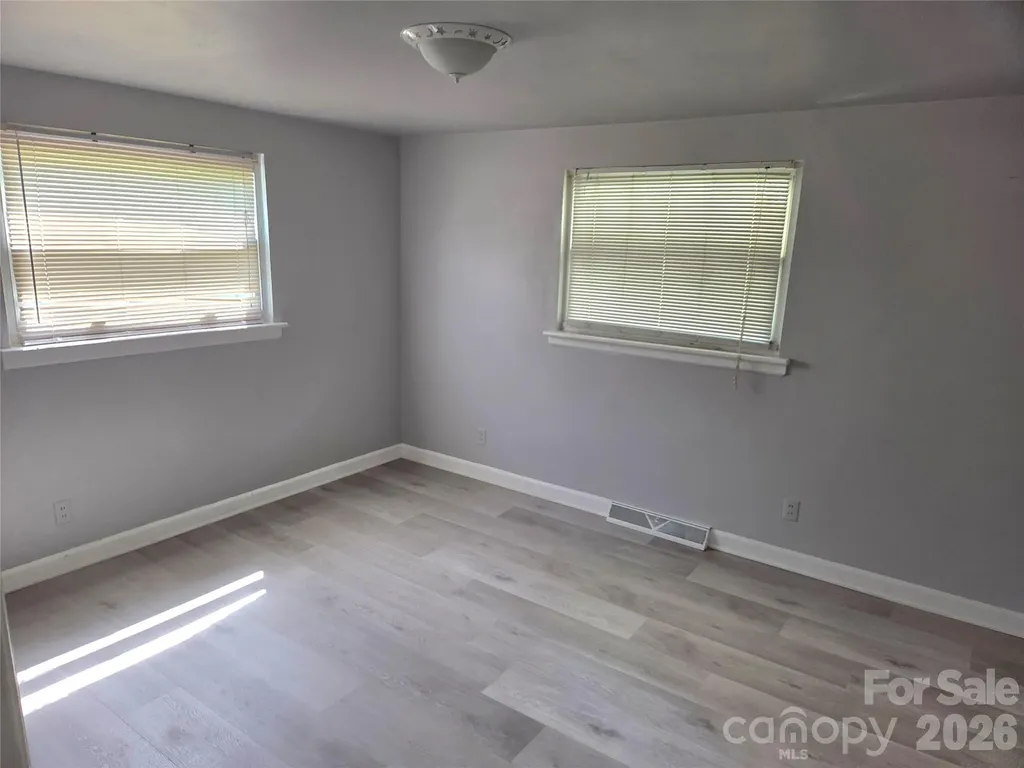 7222 Melody Lane Charlotte NC 28214