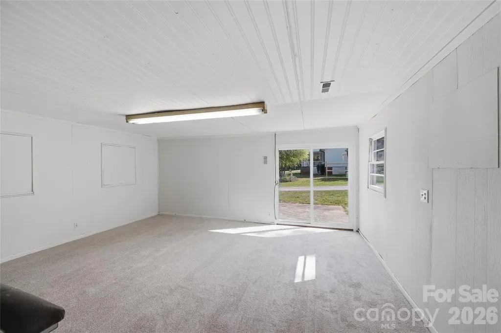 2231 Claremont Road Newton NC 28658