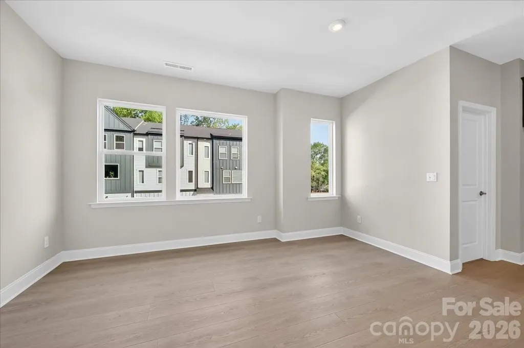 7933 Cedarsmith Court Charlotte NC 28217