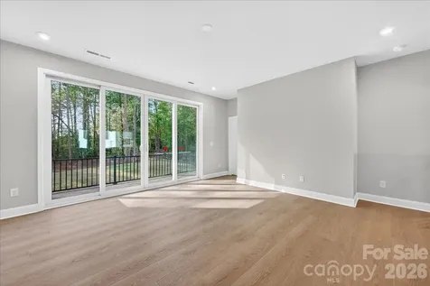 7933 Cedarsmith Court Charlotte NC 28217