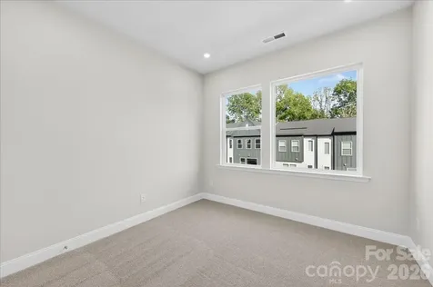 7933 Cedarsmith Court Charlotte NC 28217