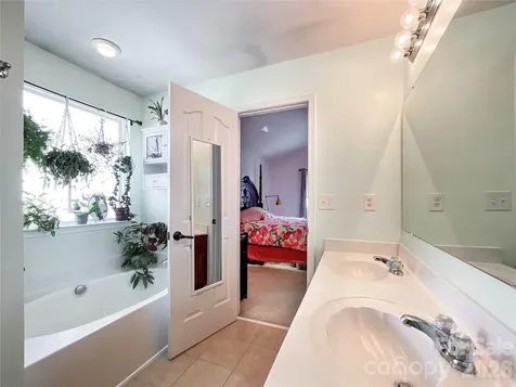 15137 Oldcorn Lane Charlotte NC 28262