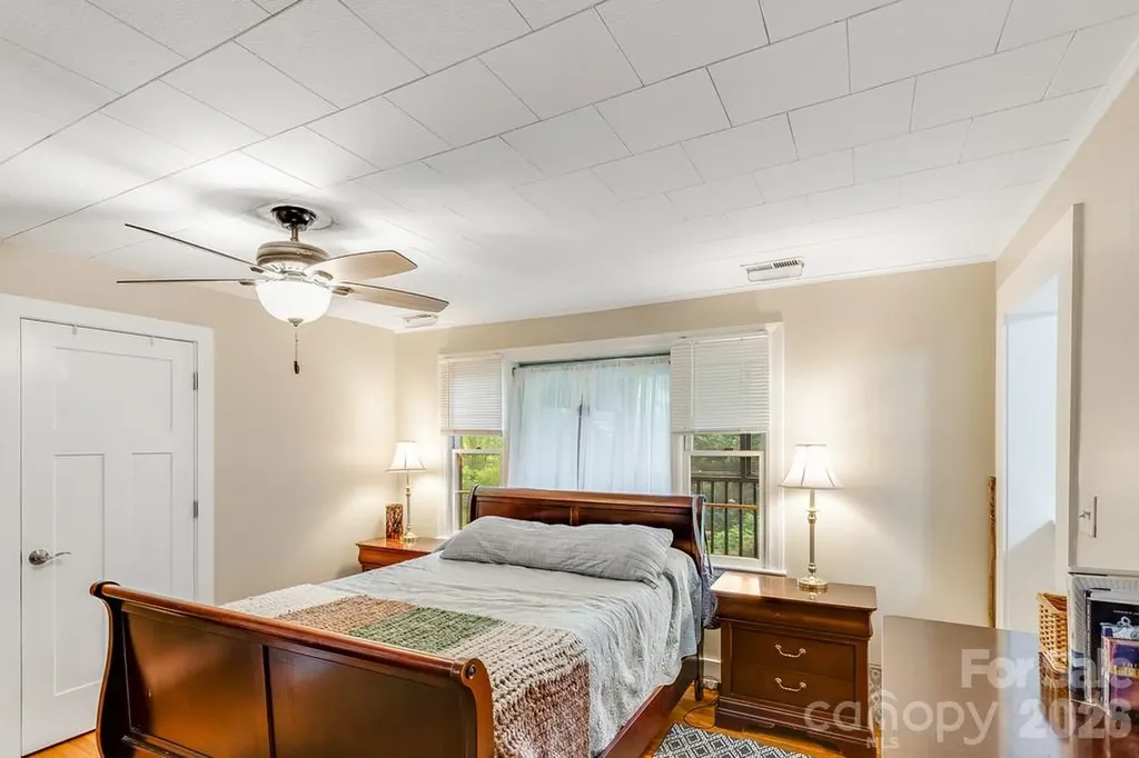 3 Odie Lane Candler NC 28715