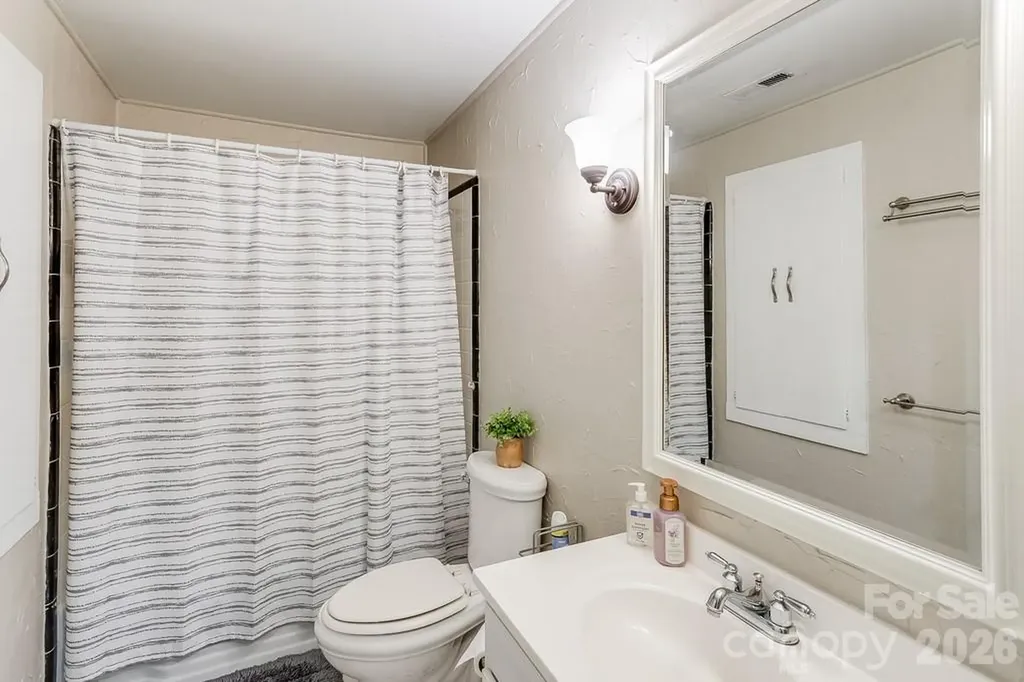 3 Odie Lane Candler NC 28715