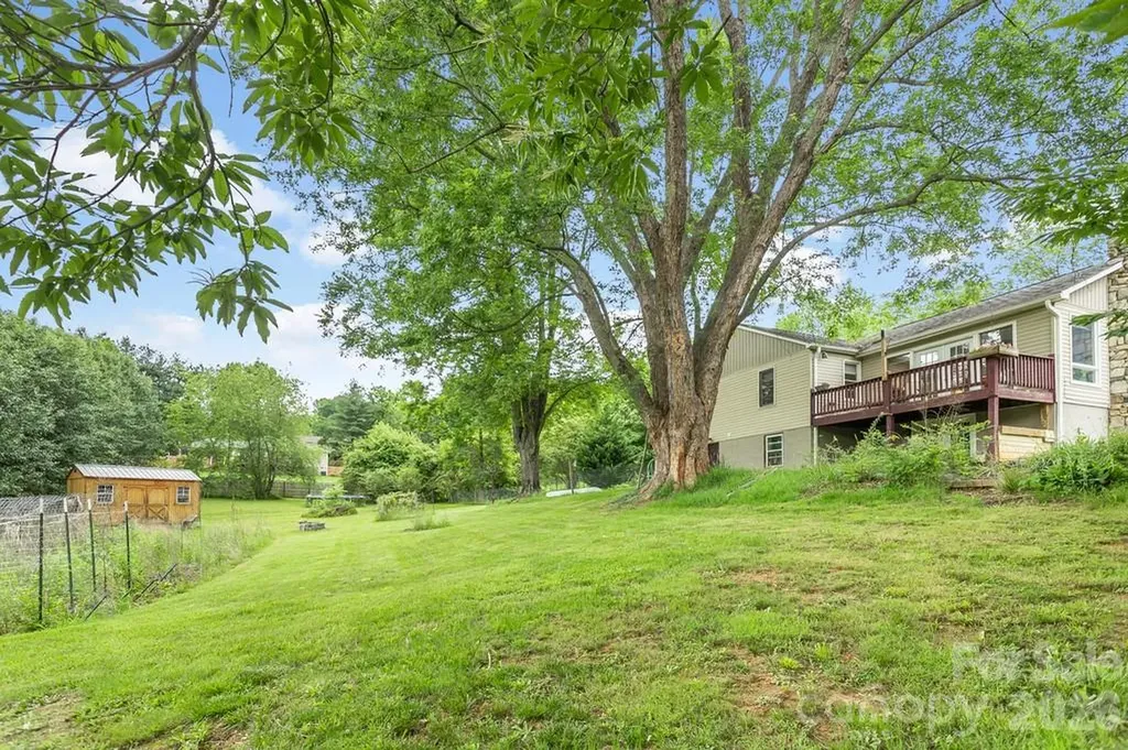 3 Odie Lane Candler NC 28715