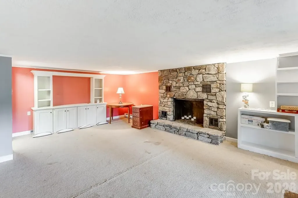 3 Odie Lane Candler NC 28715