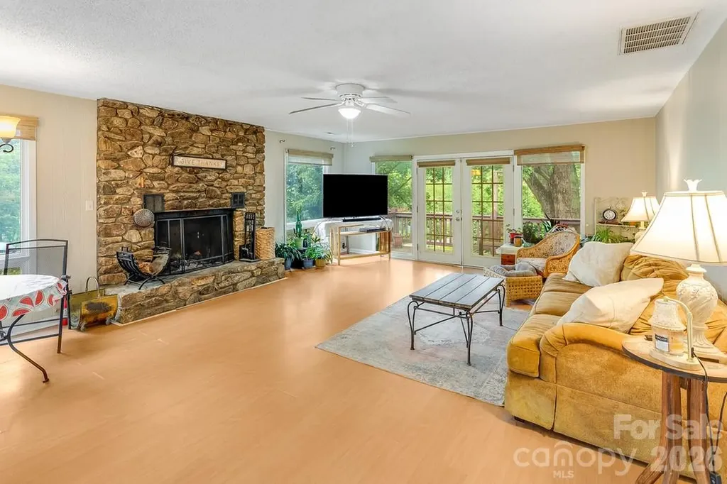 3 Odie Lane Candler NC 28715