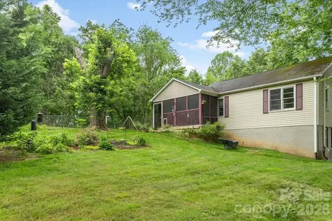 3 Odie Lane Candler NC 28715