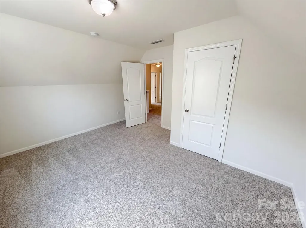 8321 Candlenut Lane Charlotte NC 28215