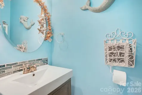 6128 Roseway Court Harrisburg NC 28075