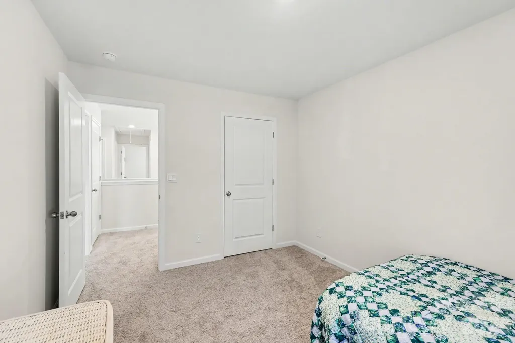 8133 Clairwood Drive Charlotte NC 28269
