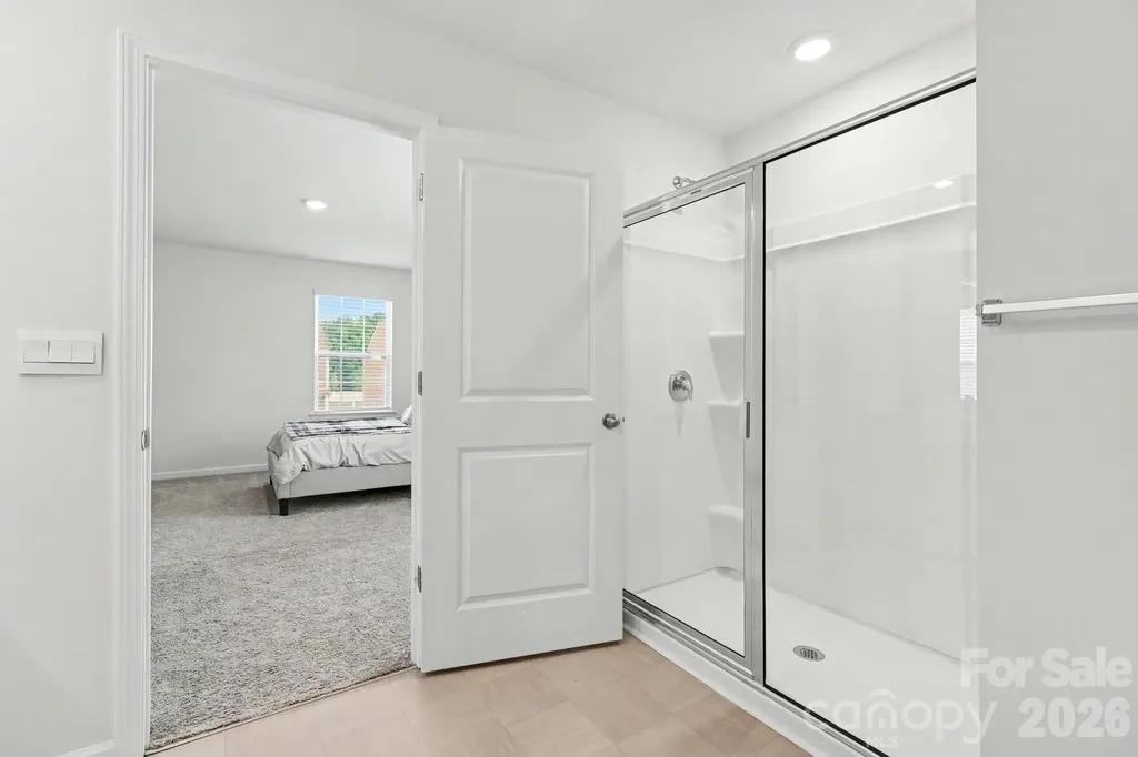 8133 Clairwood Drive Charlotte NC 28269