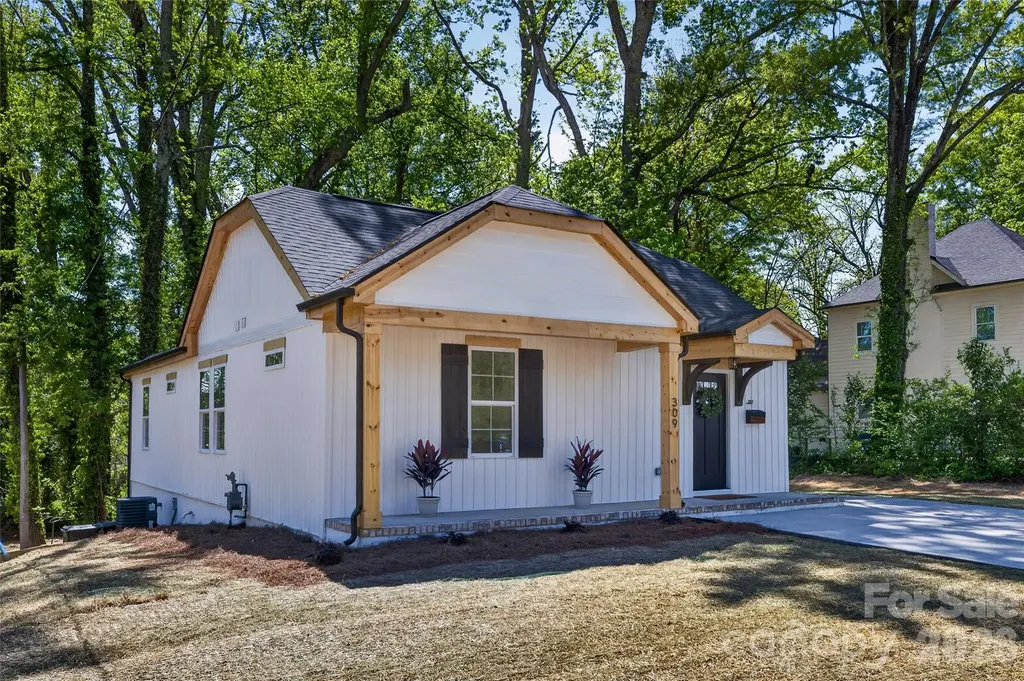 309 W Gold Street Kings Mountain NC 28086