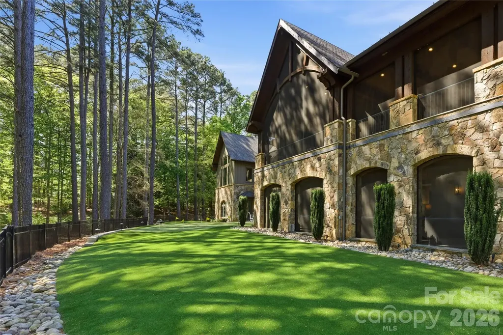 171 White Horse Drive Mooresville NC 28117