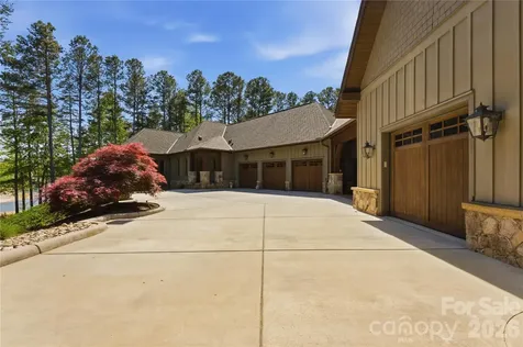 171 White Horse Drive Mooresville NC 28117