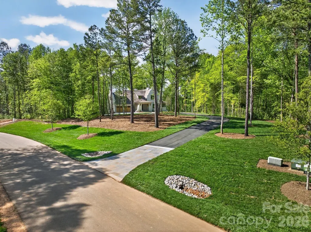 1052 Ventosa Drive Denver NC 28037