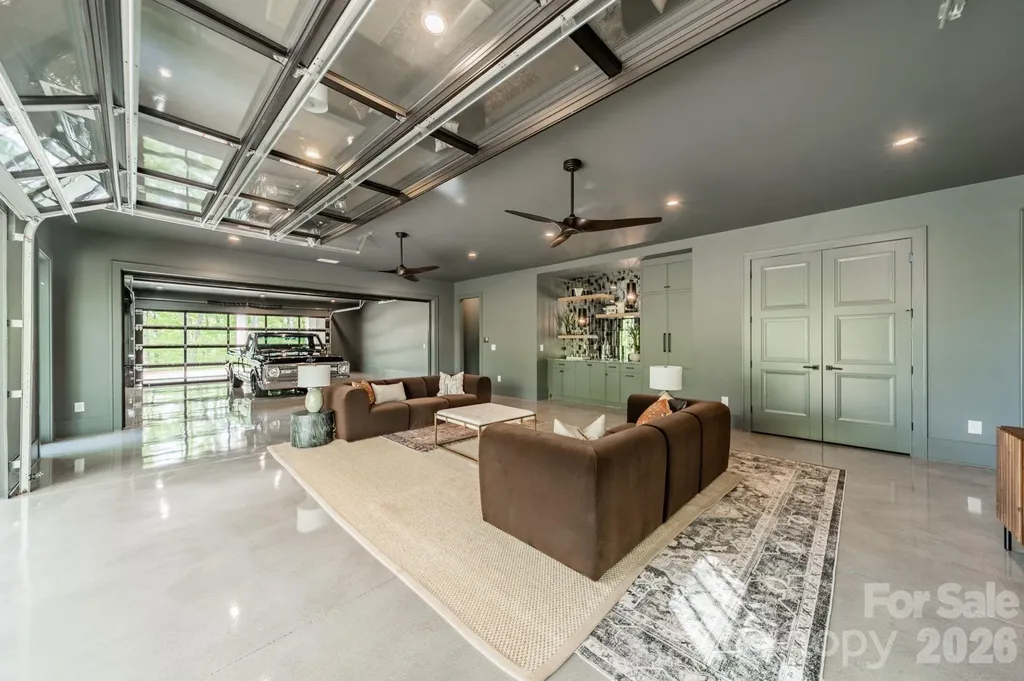 1052 Ventosa Drive Denver NC 28037