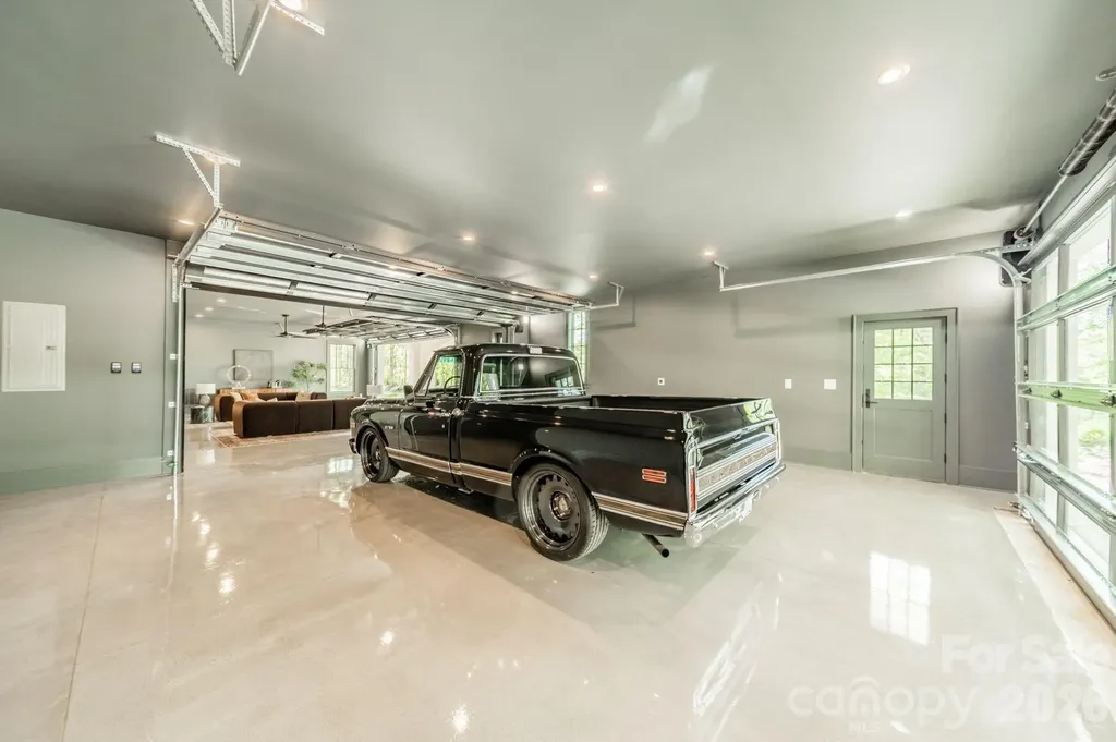 1052 Ventosa Drive Denver NC 28037