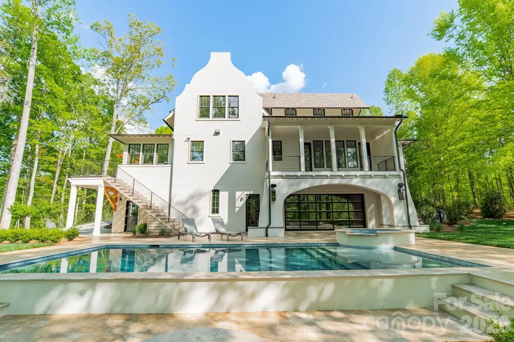 1052 Ventosa Drive Denver NC 28037