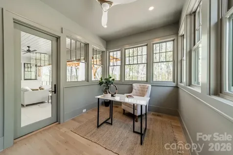 1052 Ventosa Drive Denver NC 28037