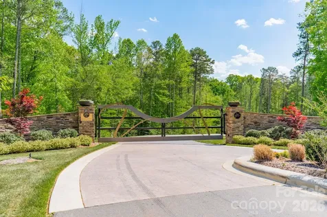 1052 Ventosa Drive Denver NC 28037