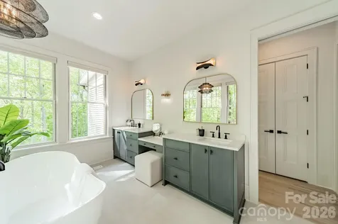 1052 Ventosa Drive Denver NC 28037