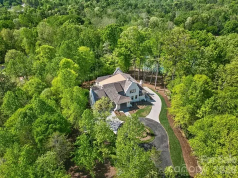 1052 Ventosa Drive Denver NC 28037