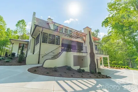 1052 Ventosa Drive Denver NC 28037