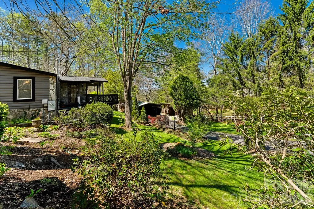 19 Timbers Edge Lane Fairview NC 28730