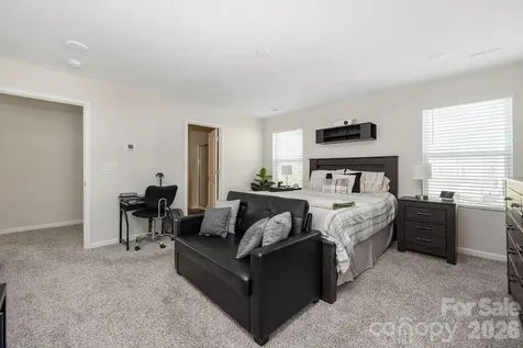 1135 Harland Street Charlotte NC 28216