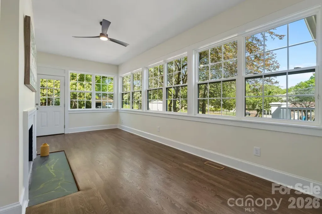 3114 N Center Street Hickory NC 28601