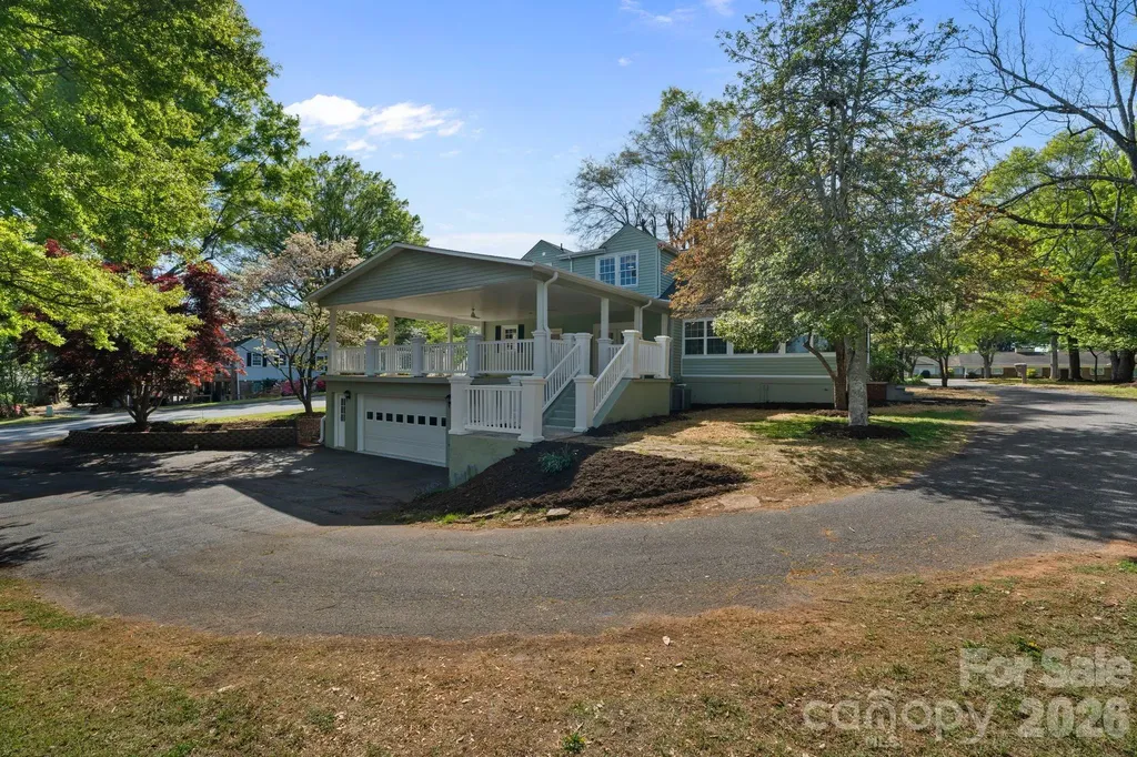 3114 N Center Street Hickory NC 28601