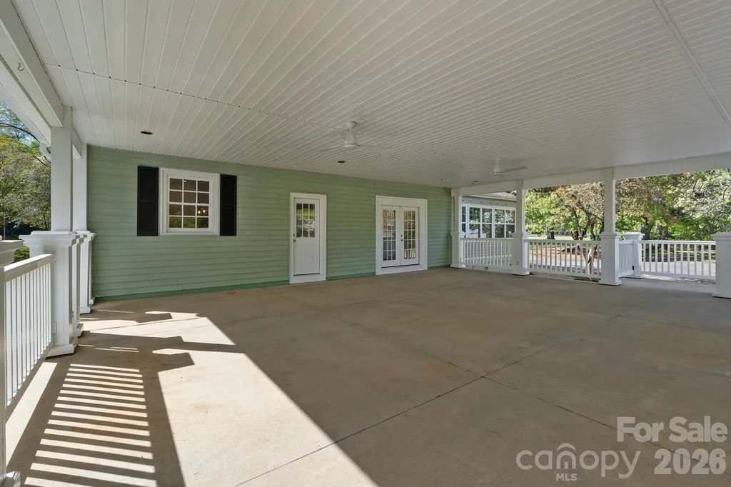3114 N Center Street Hickory NC 28601