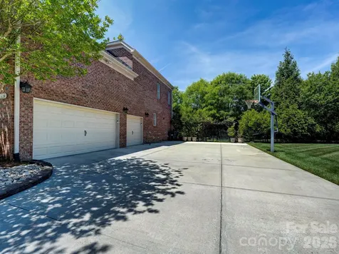 725 Wild Berry Court Waxhaw NC 28173