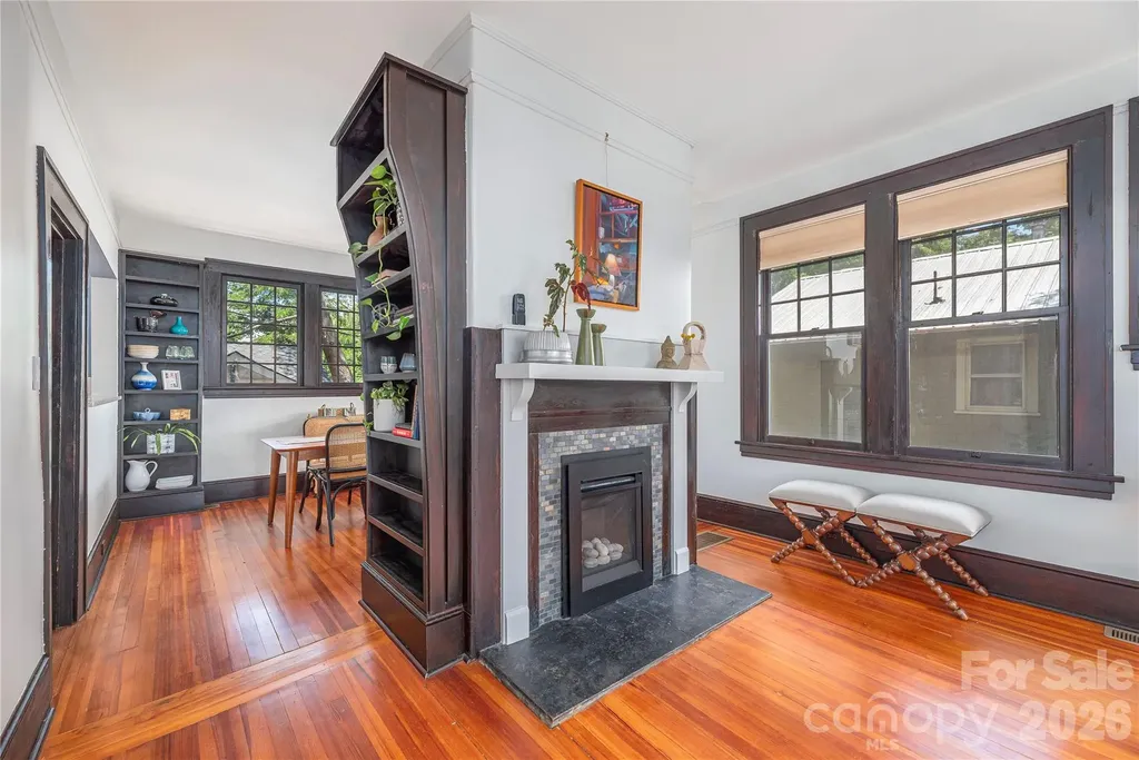 302 Hillside Street Asheville NC 28801