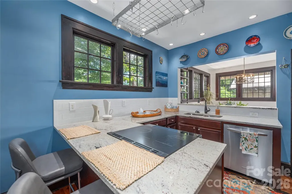 302 Hillside Street Asheville NC 28801