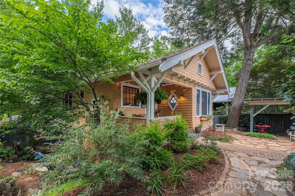302 Hillside Street Asheville NC 28801