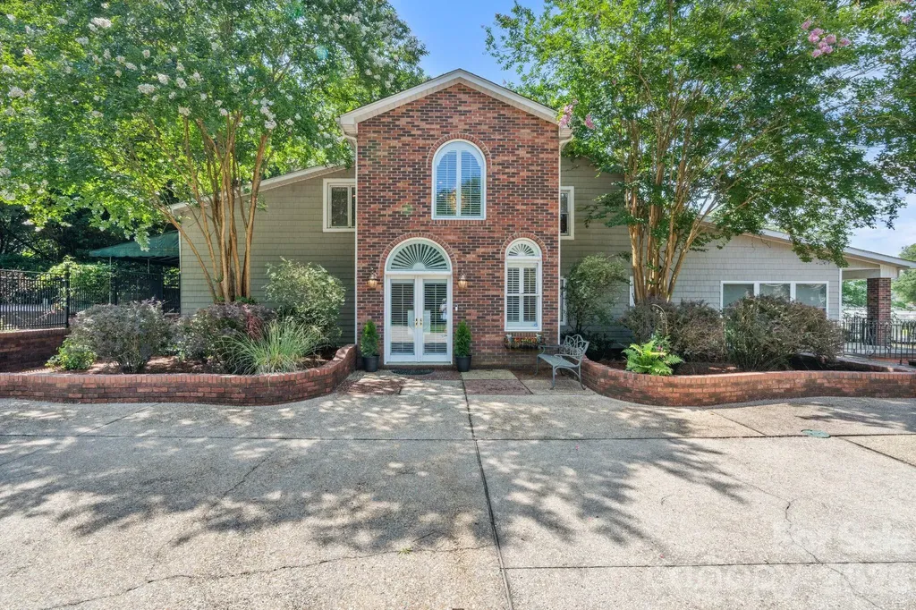 24756 Strand Drive Albemarle NC 28001