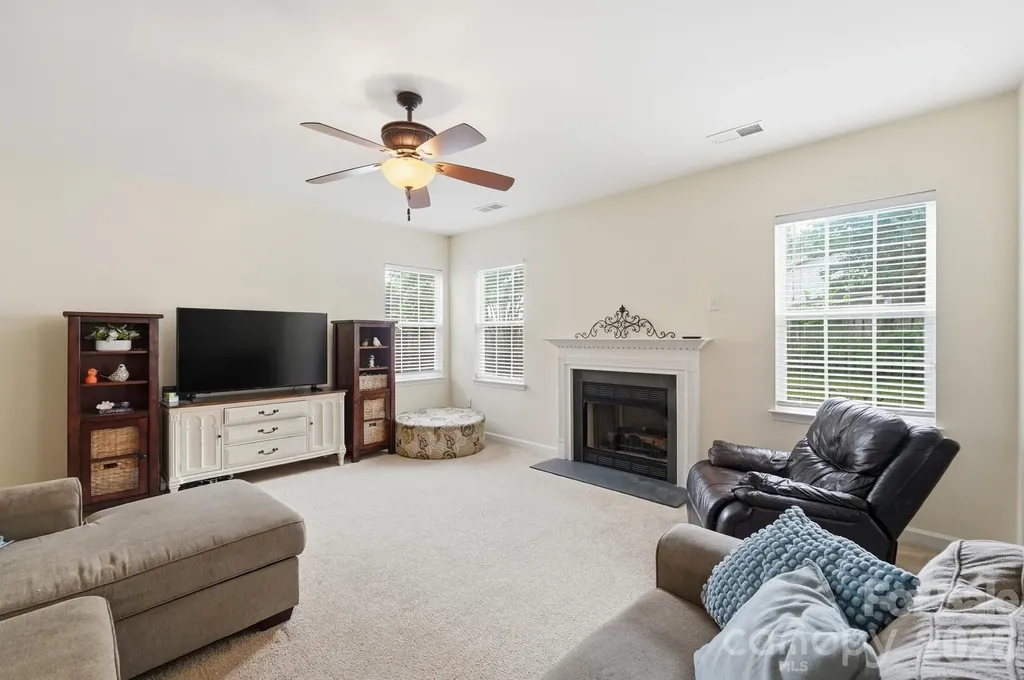 6629 Thistle Down Drive Harrisburg NC 28075
