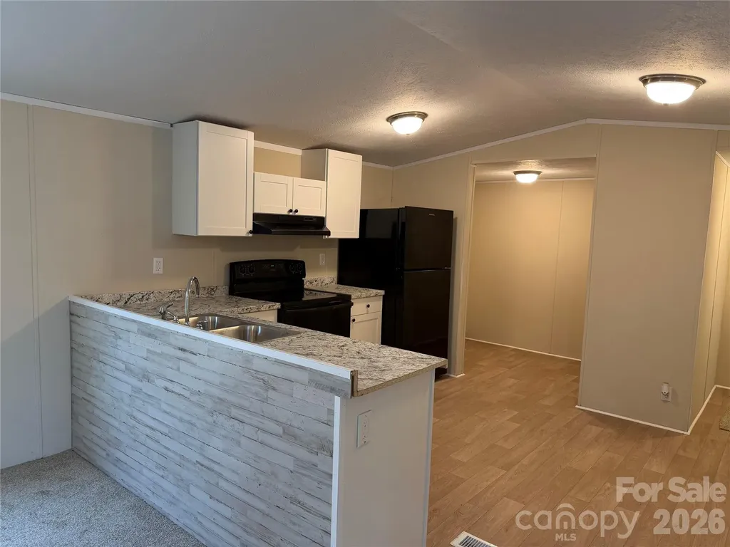 273 Mcmillan Drive Hendersonville NC 28792