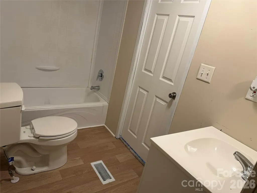 273 Mcmillan Drive Hendersonville NC 28792
