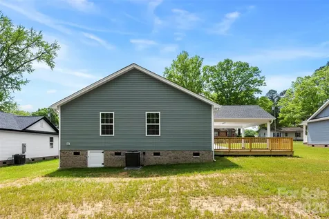 110 W Iowa Avenue Bessemer City NC 28016