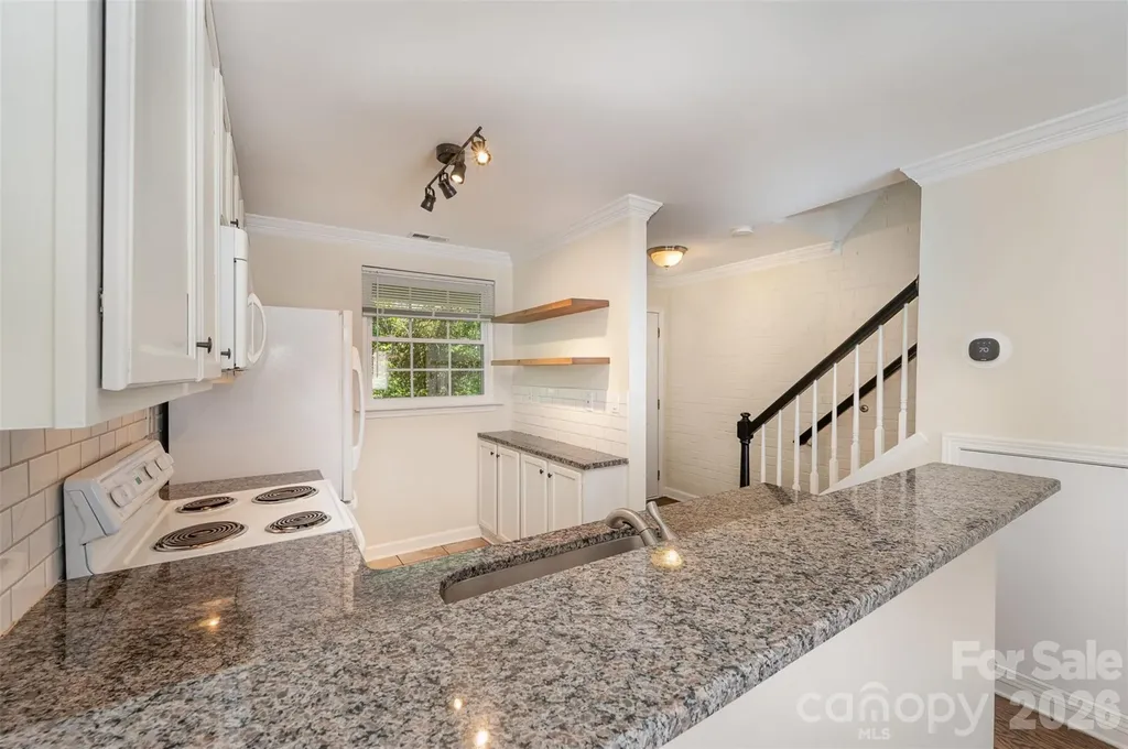 1218 Green Oaks Lane Charlotte NC 28205