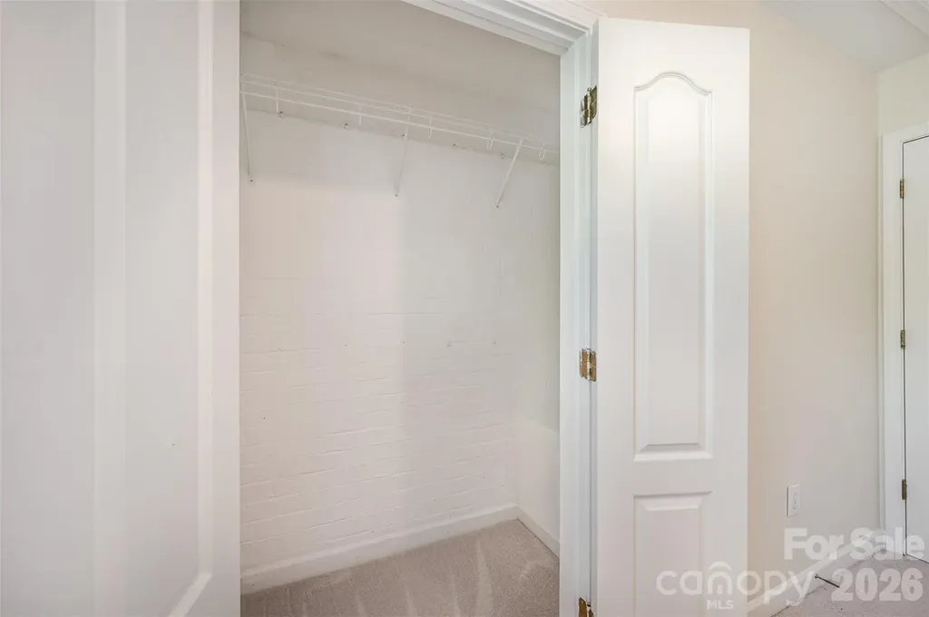 1218 Green Oaks Lane Charlotte NC 28205