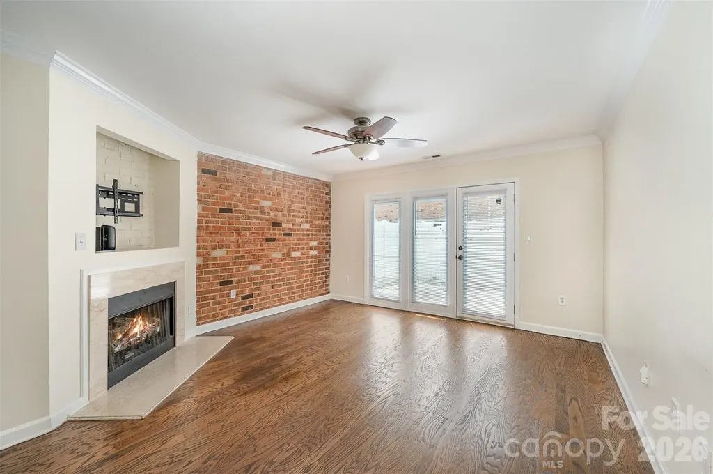 1218 Green Oaks Lane Charlotte NC 28205