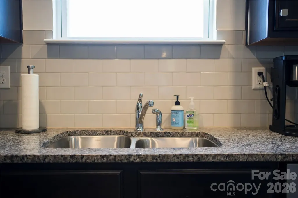141 Amblers Knoll Road Weaverville NC 28787